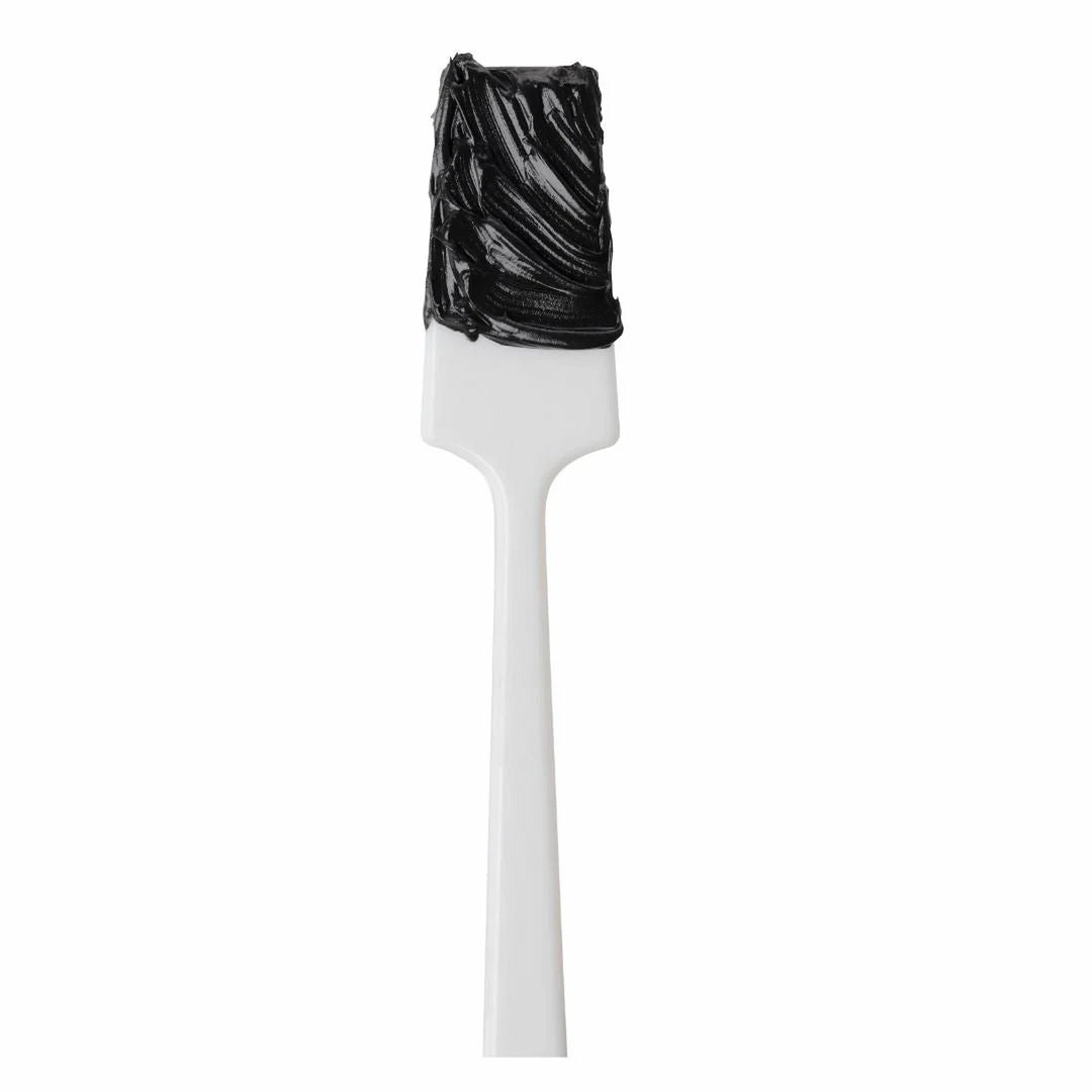 Close-up swatch of ISSADA Indelible Gel Liner Onyx on a spatula on a white background